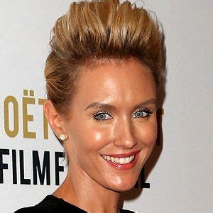 Nicky Whelan Age, Net Worth, Relationship, Ethnicity,。